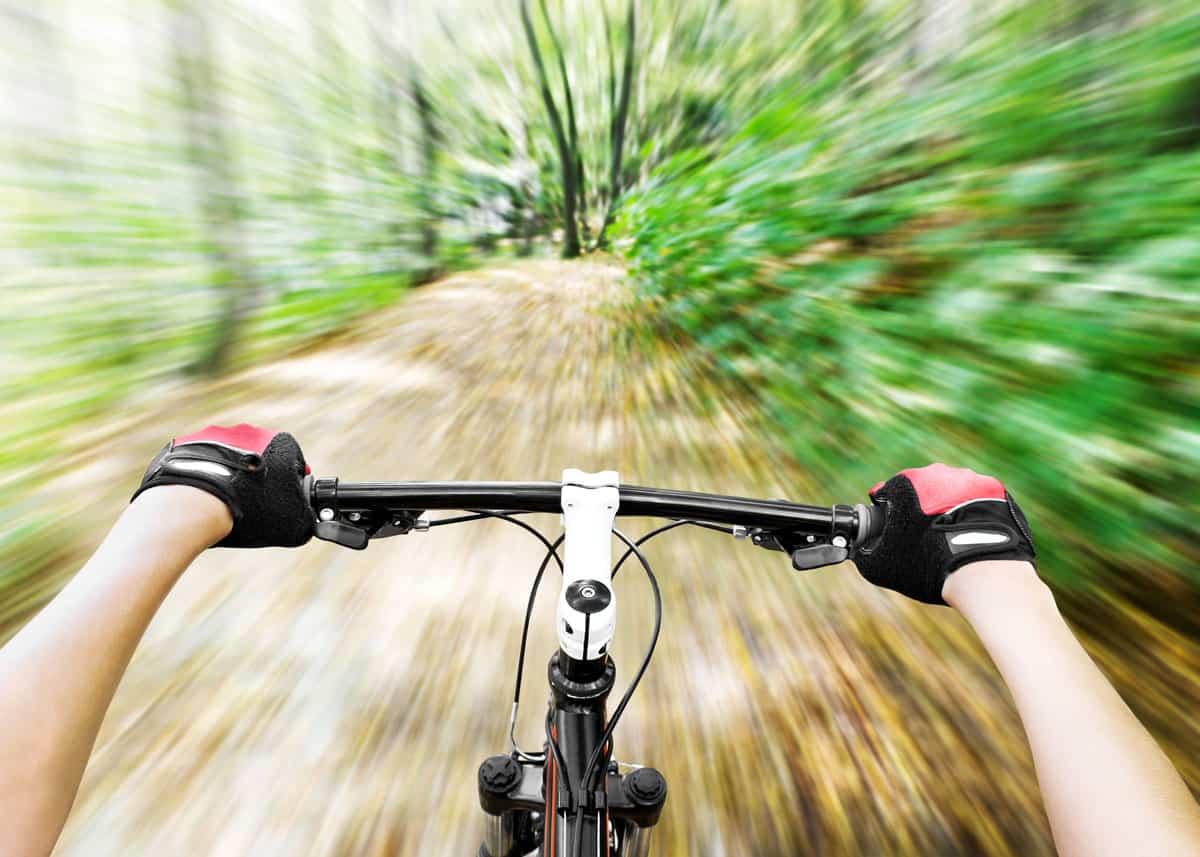 Skuffelse læber implicitte 35 Cool Bike Accessories for Mountain Bikers (Hydrate, Navigate, Be Safe) •  GudGear