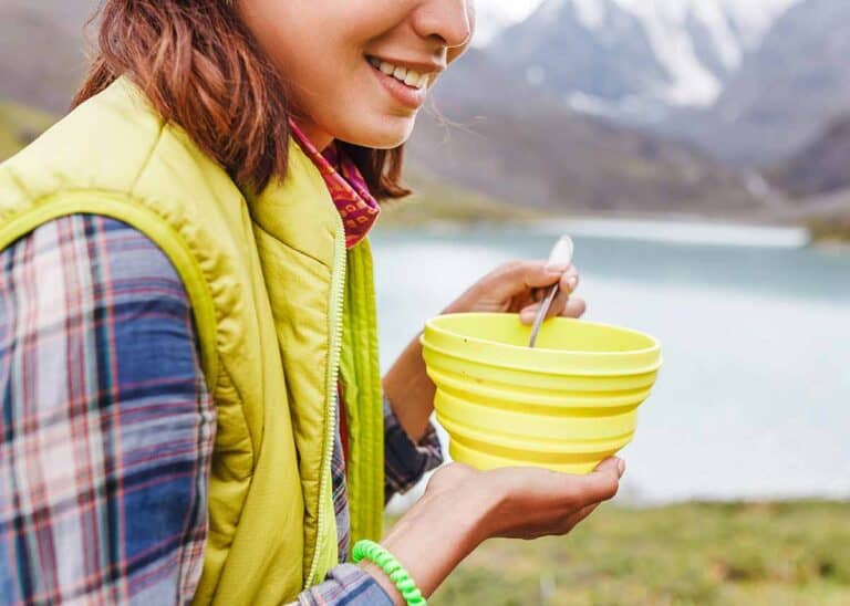 How to Pack Food for Camping: 16 Tasty Factors (What to Bring)