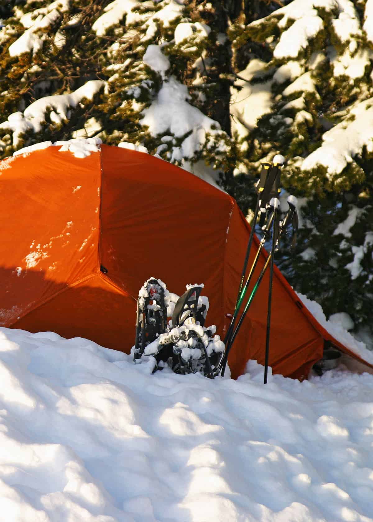 Insulate a tent for winter camping
