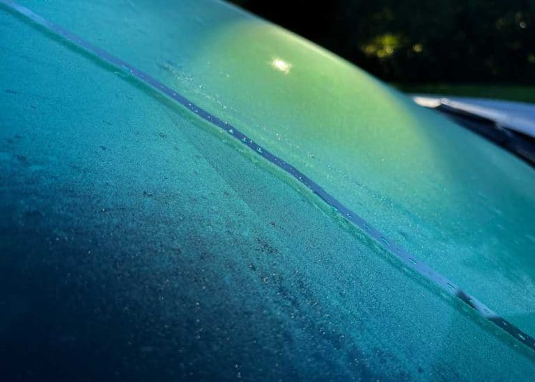 How to Defog Windshield in Summer (7 Fixes, 8 Reasons)